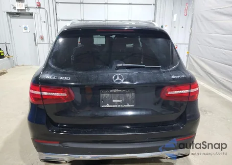 2018 Mercedes-Benz Glc 300 4Matic z USA, uszkodzony, nr VIN WDC0G4KB7JV073379